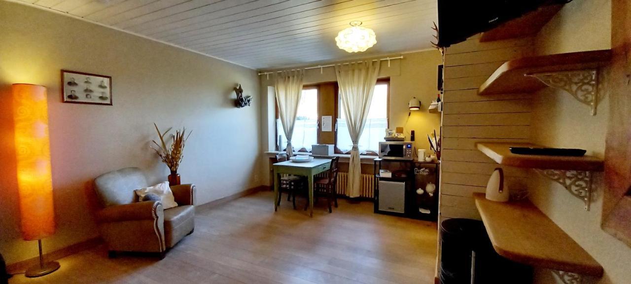 La Gastocambro Bed and Breakfast Butgenbach Exteriör bild